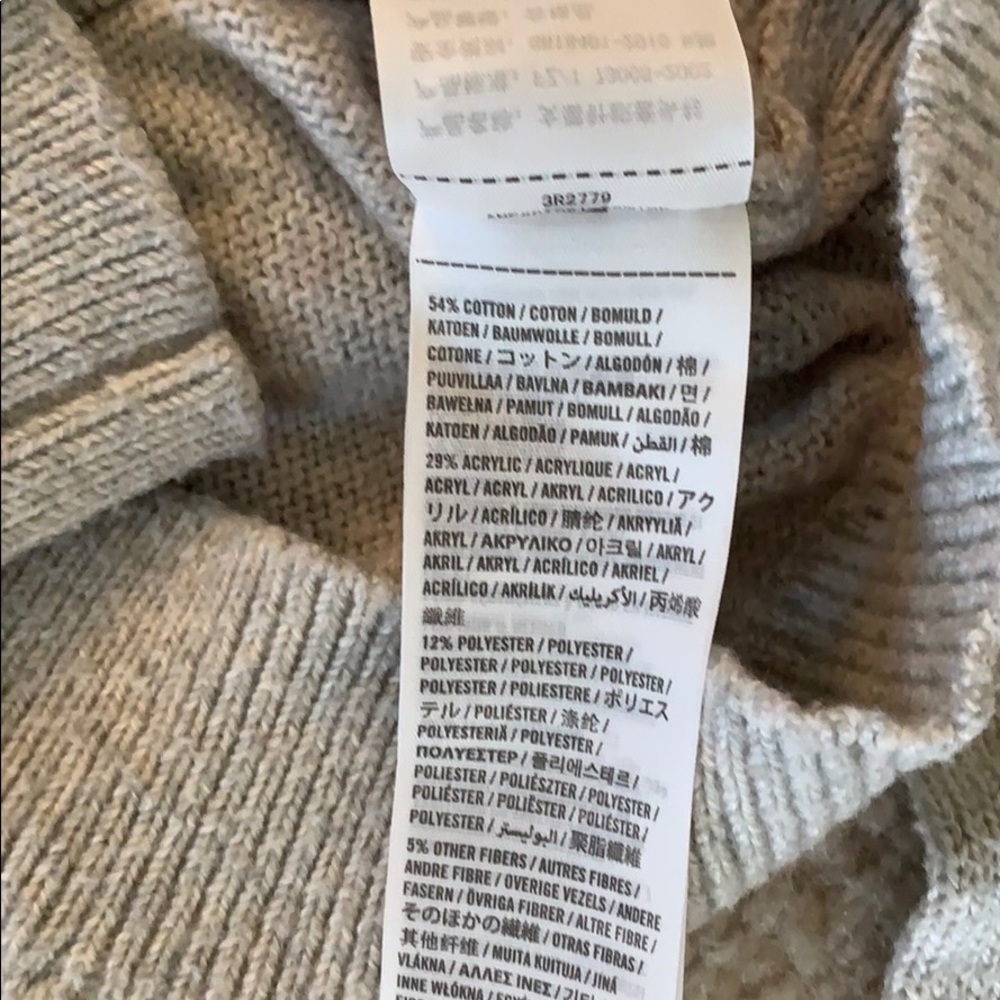 Hollister sweater - Picture 5 of 6